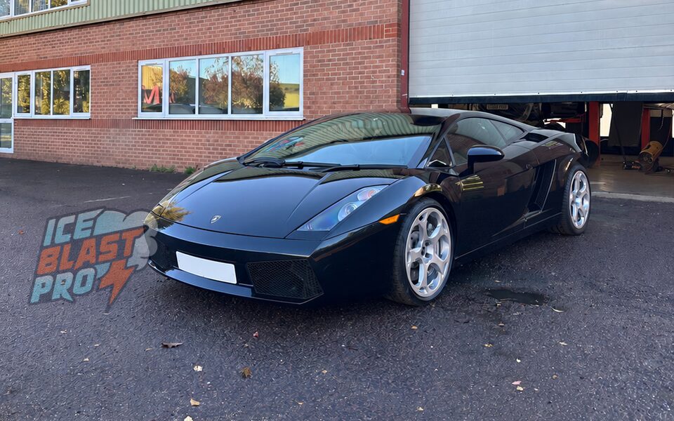 Black Lamborghini Gallardo outside the IceBlastPro workshop in Oxfordshire