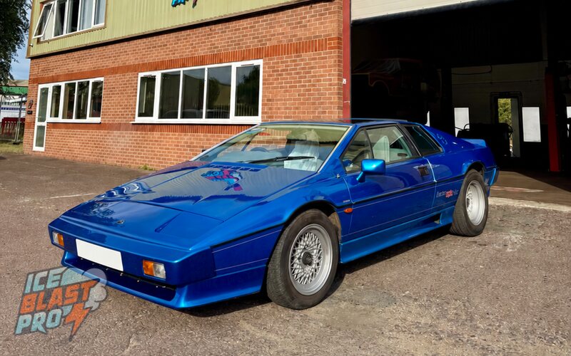Blue Lotus Esprit outside the IceBlastPro workshop