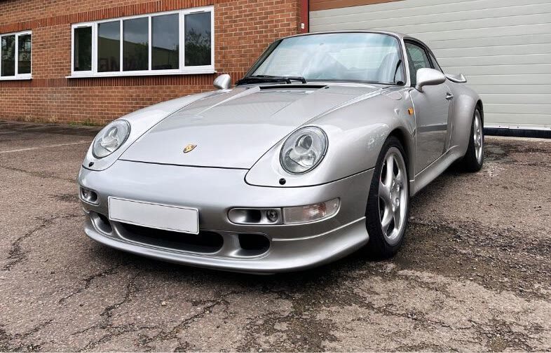 Porsche 911 (993) at the IceBlastPro workshop