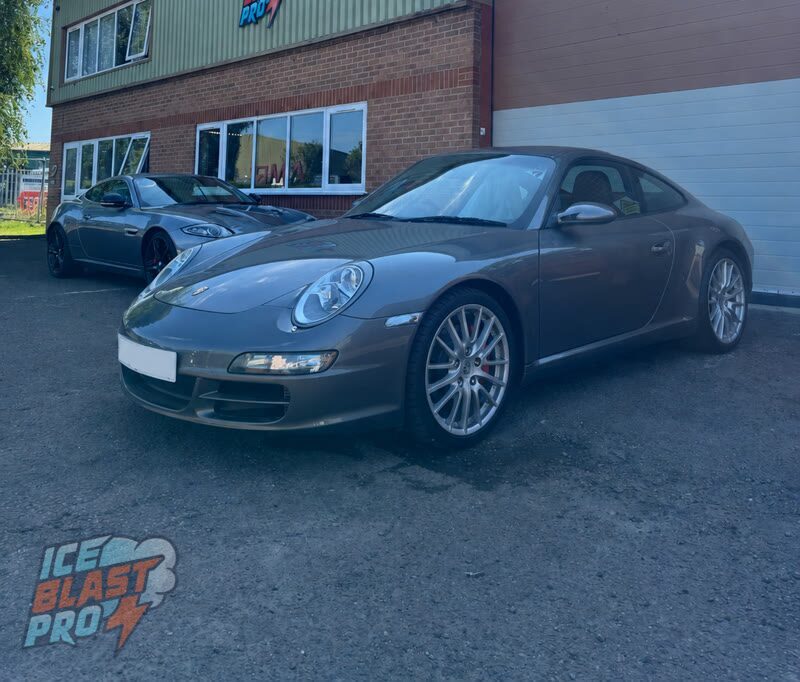 Porsche 911 outside the IceBlastPro workshop