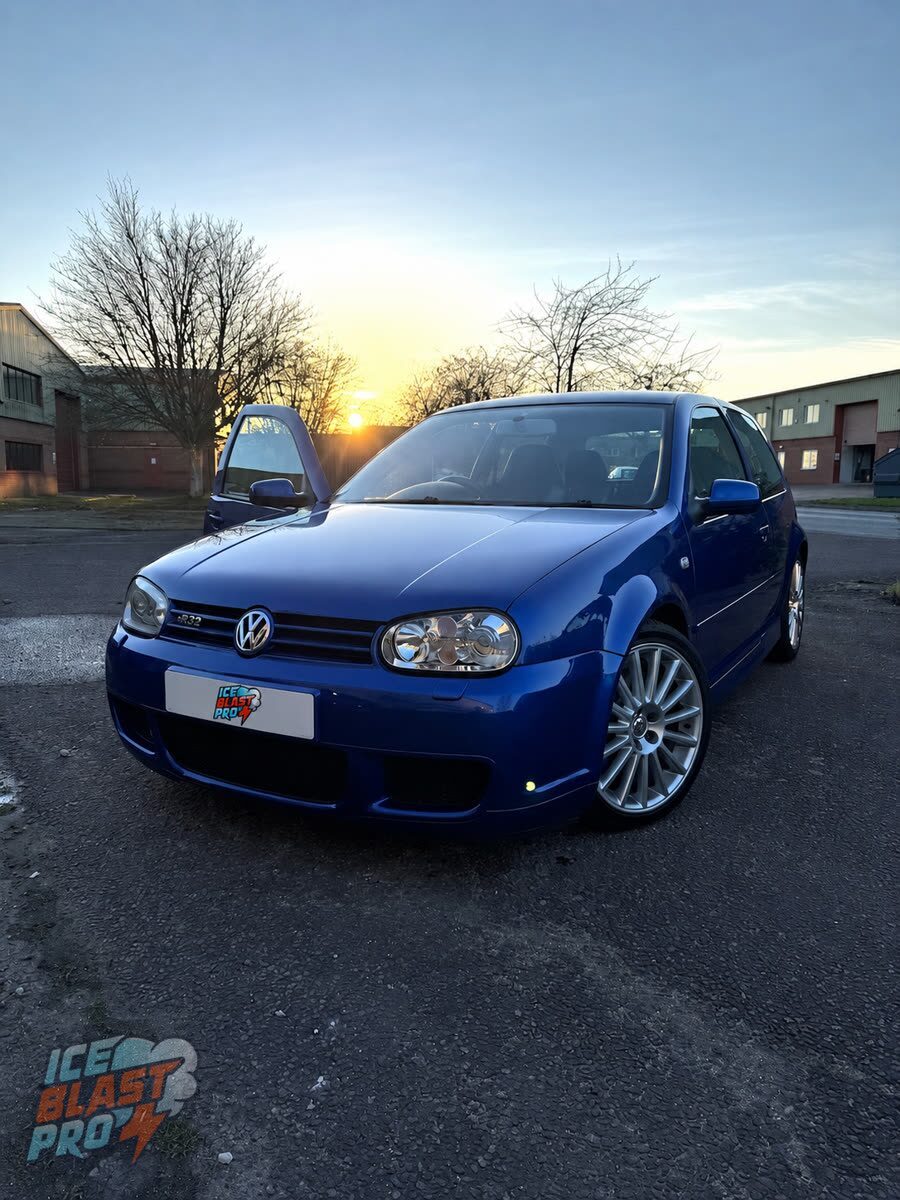 Volkswagen Golf R32 outside the IceBlastPro workshop